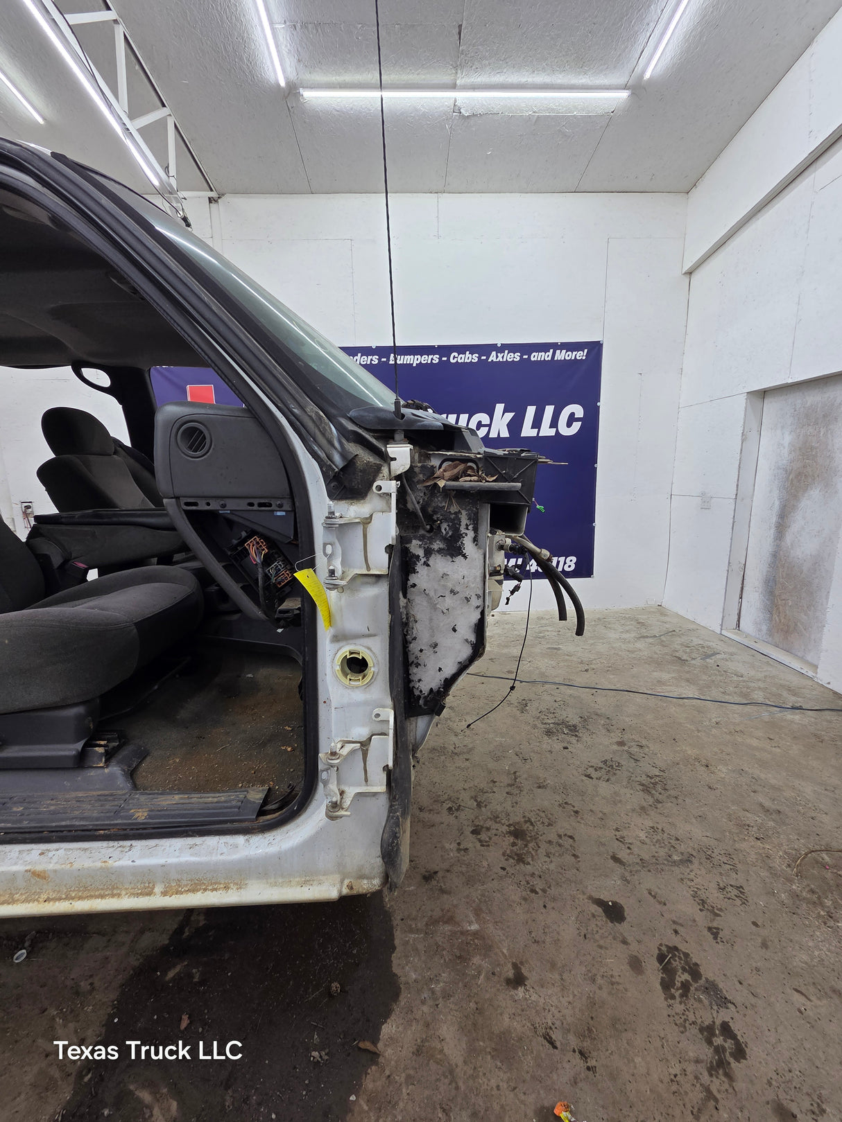 1999-2007 Chevrolet Silverado / GMC Sierra 1500 2500 HD 3500HD Crew Cab Body