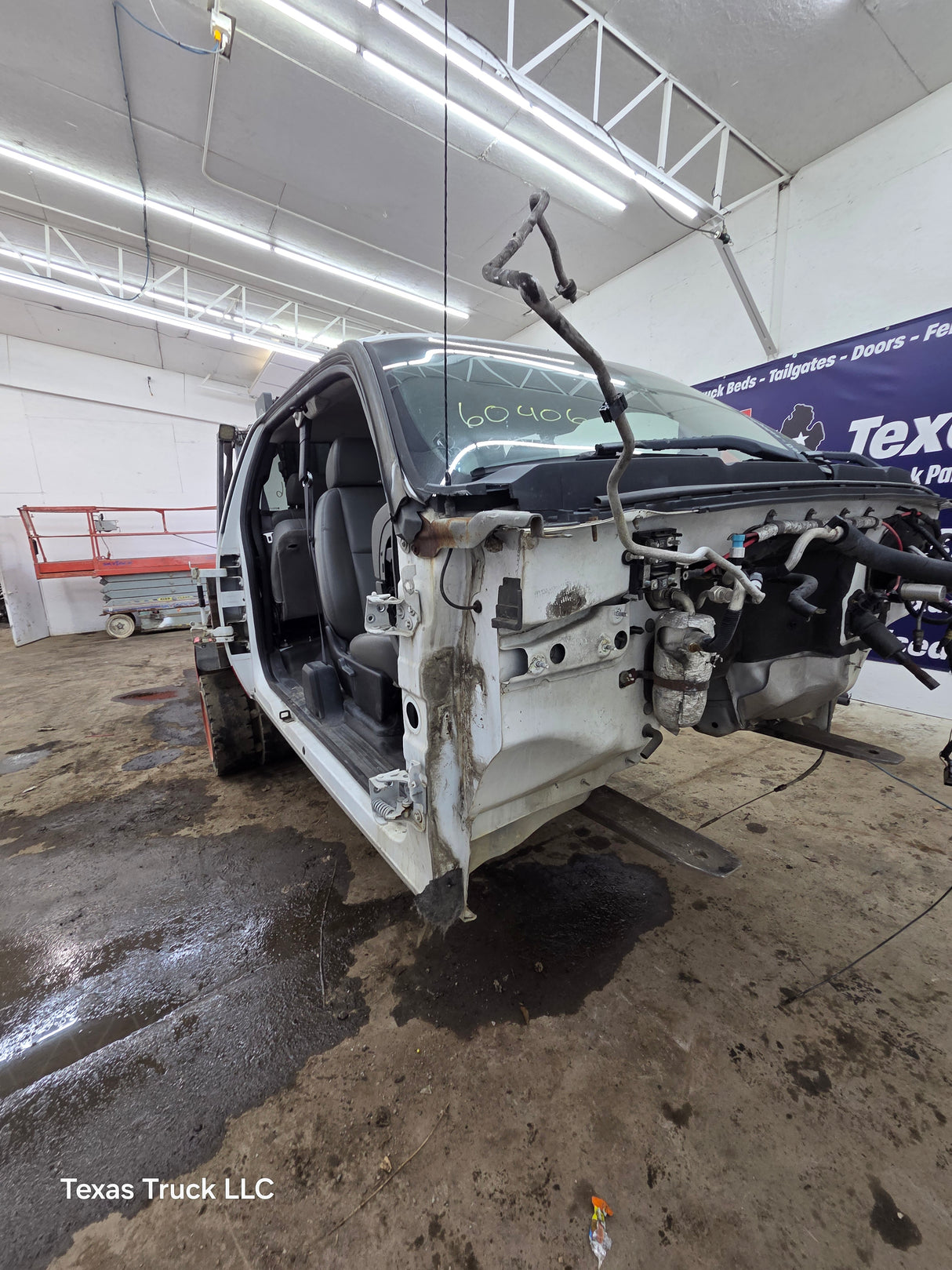 2007-2013 Chevrolet Silverado / GMC Sierra 1500 2500 3500 HD Extended Cab Duramax