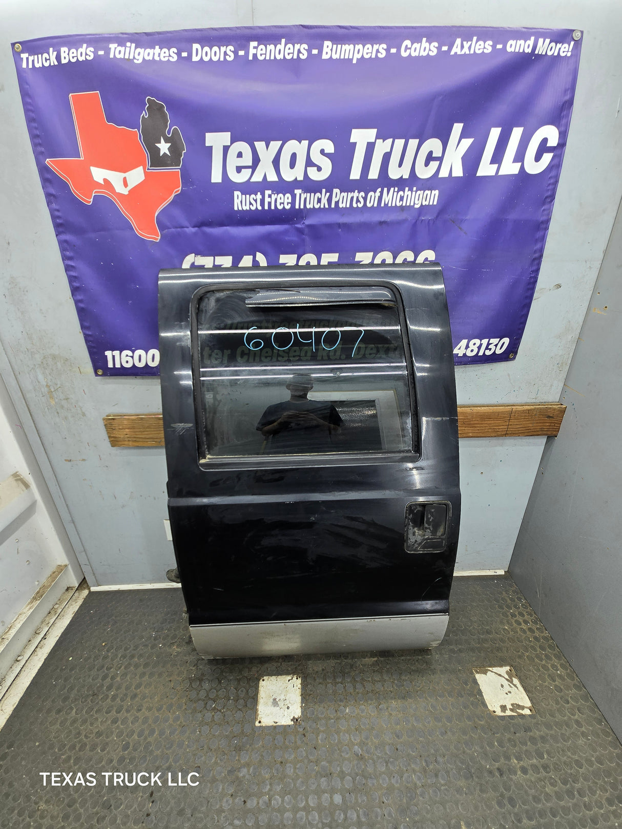 1999-2011 Ford Super Duty LH Driver Side Rear Crew Cab Door F250 F350 F450 F550