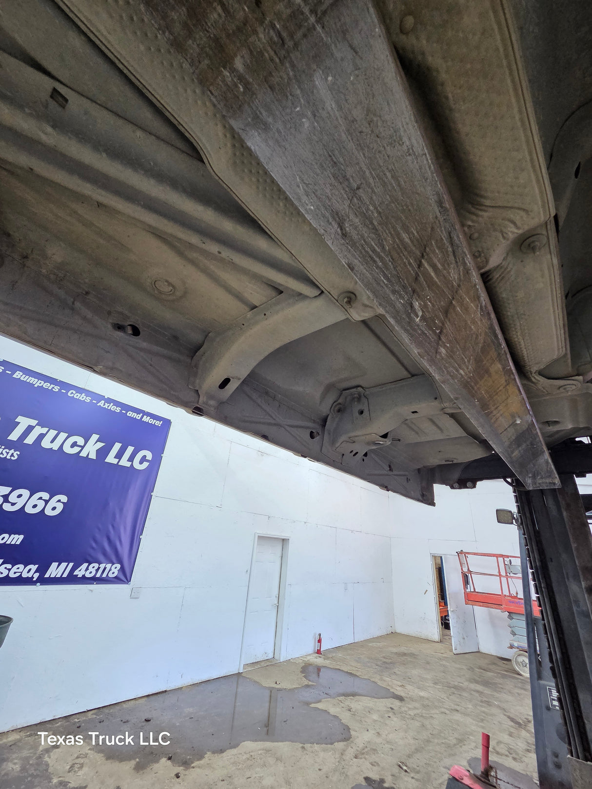2007-2013 Chevrolet Silverado / GMC Sierra 1500 2500 3500 HD Extended Cab Duramax