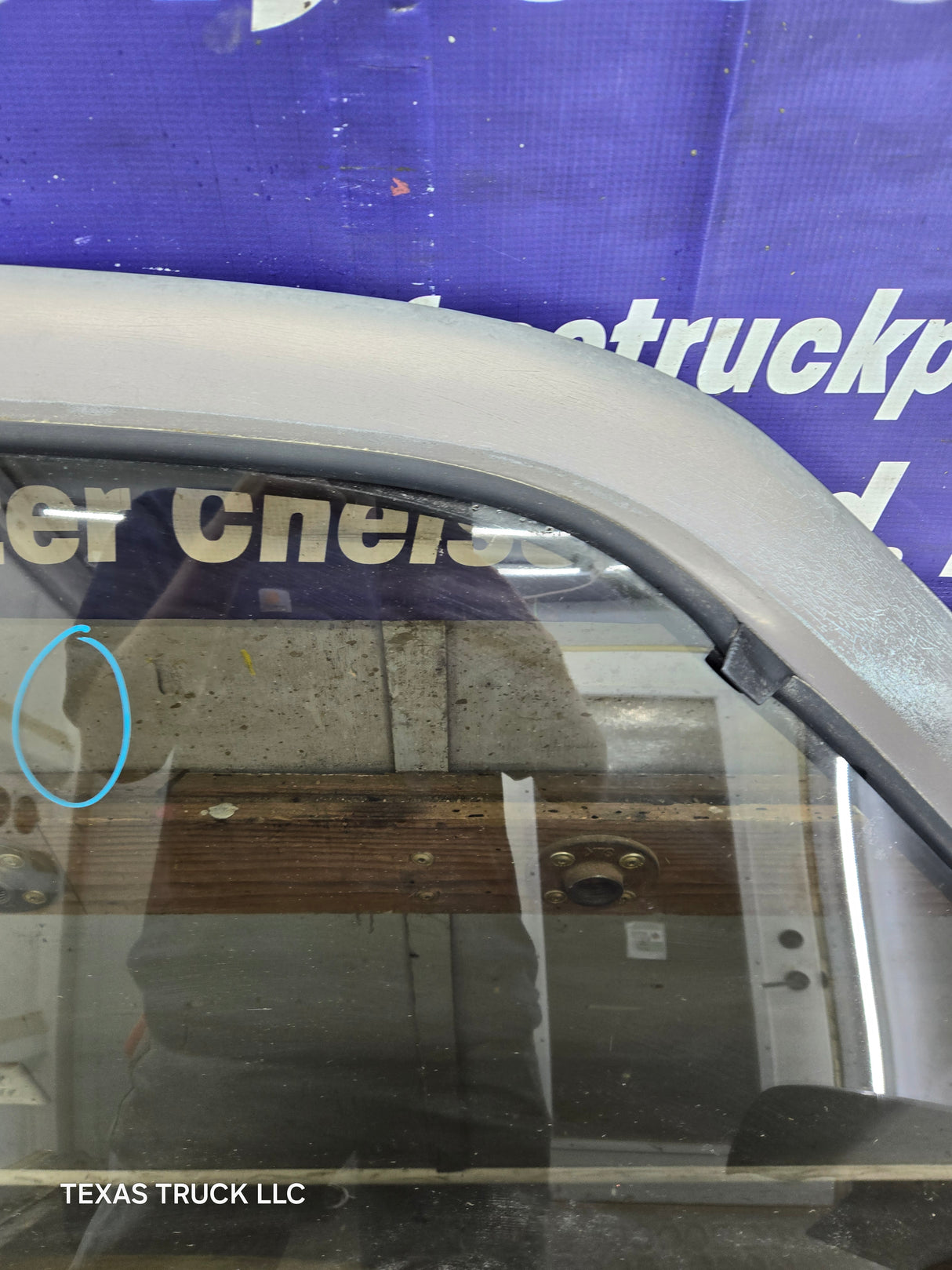 1988-2000 Chevrolet Silverado Suburban GMC Sierra RH Front Passenger Door