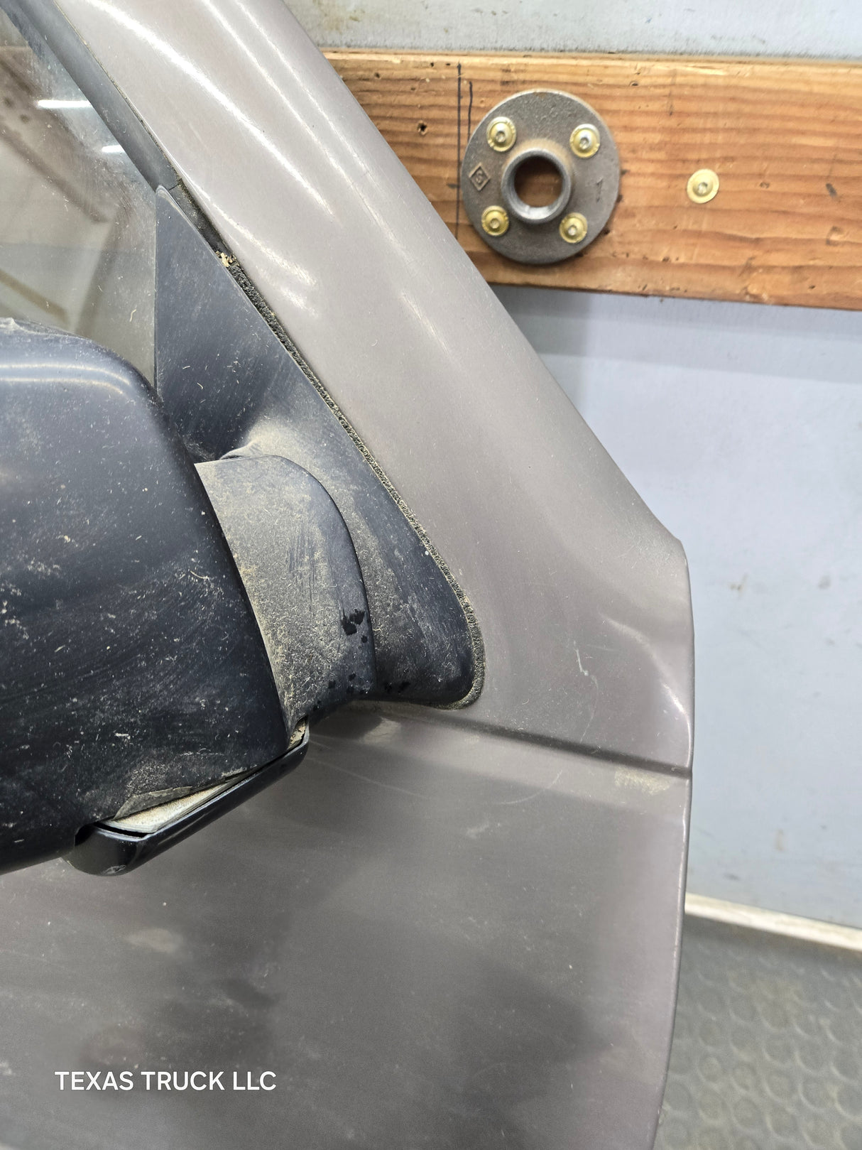1988-2000 Chevrolet Silverado Suburban GMC Sierra RH Front Passenger Door