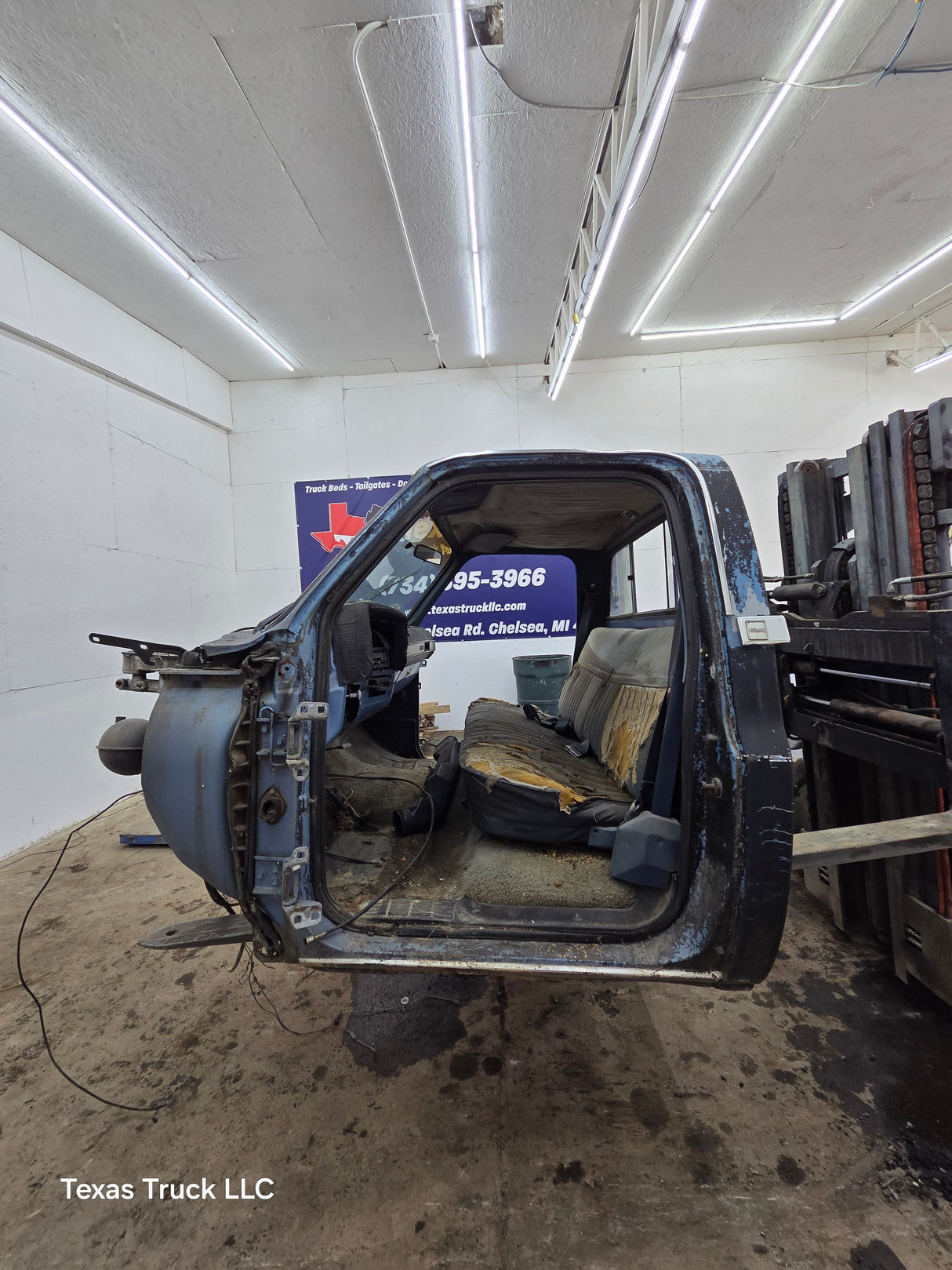 1973-1987 Chevrolet / GMC Square Body Regular Cab Truck Cab K series / C series