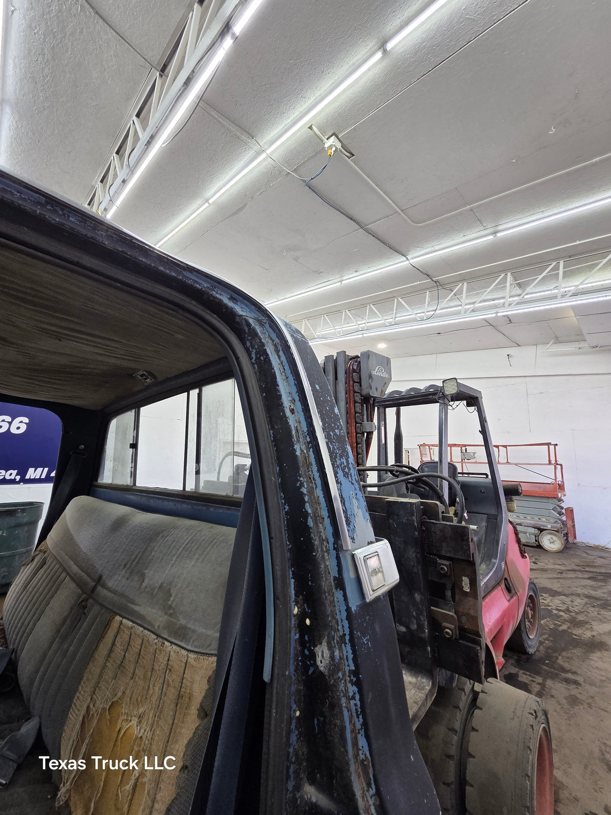 1973-1987 Chevrolet / GMC Square Body Regular Cab Truck Cab K series / C series