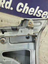 2003-2007 Chevrolet Silverado / Tahoe / Suburban 1500 2500 3500 HD RH Passenger Side "Cateye" Front Fender