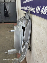 2003-2007 Chevrolet Silverado / Tahoe / Suburban 1500 2500 3500 HD RH Passenger Side "Cateye" Front Fender