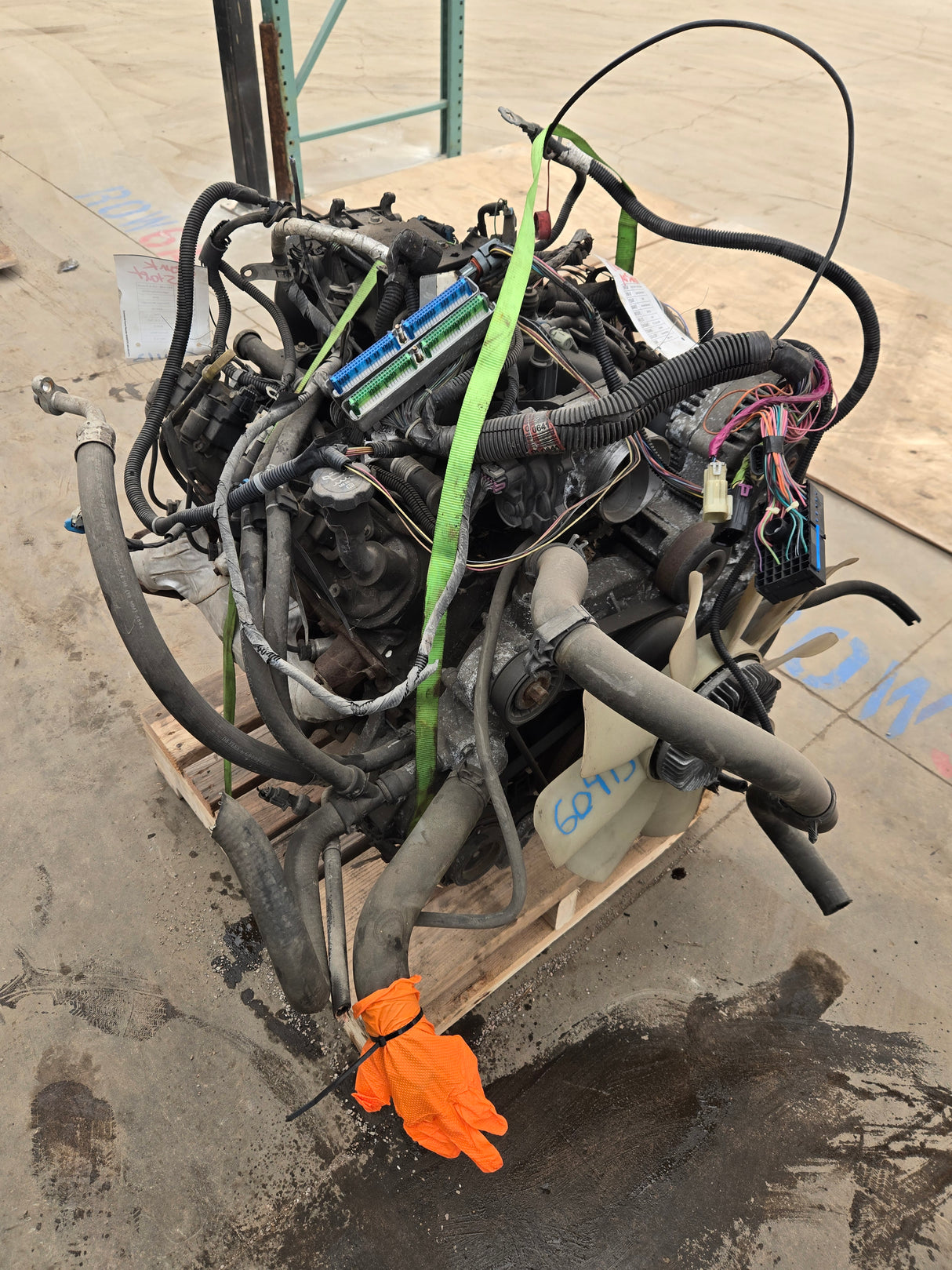 2005 Chevrolet GMC 2500 3500HD 6.0L Engine LS Vortec Gas Engine Crank NO Start CORE