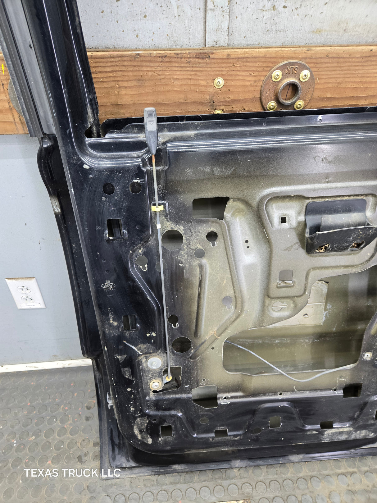 1999-2007 Ford Super Duty RH Passenger Side Rear Crew Cab Door F250 F350 F450 F550
