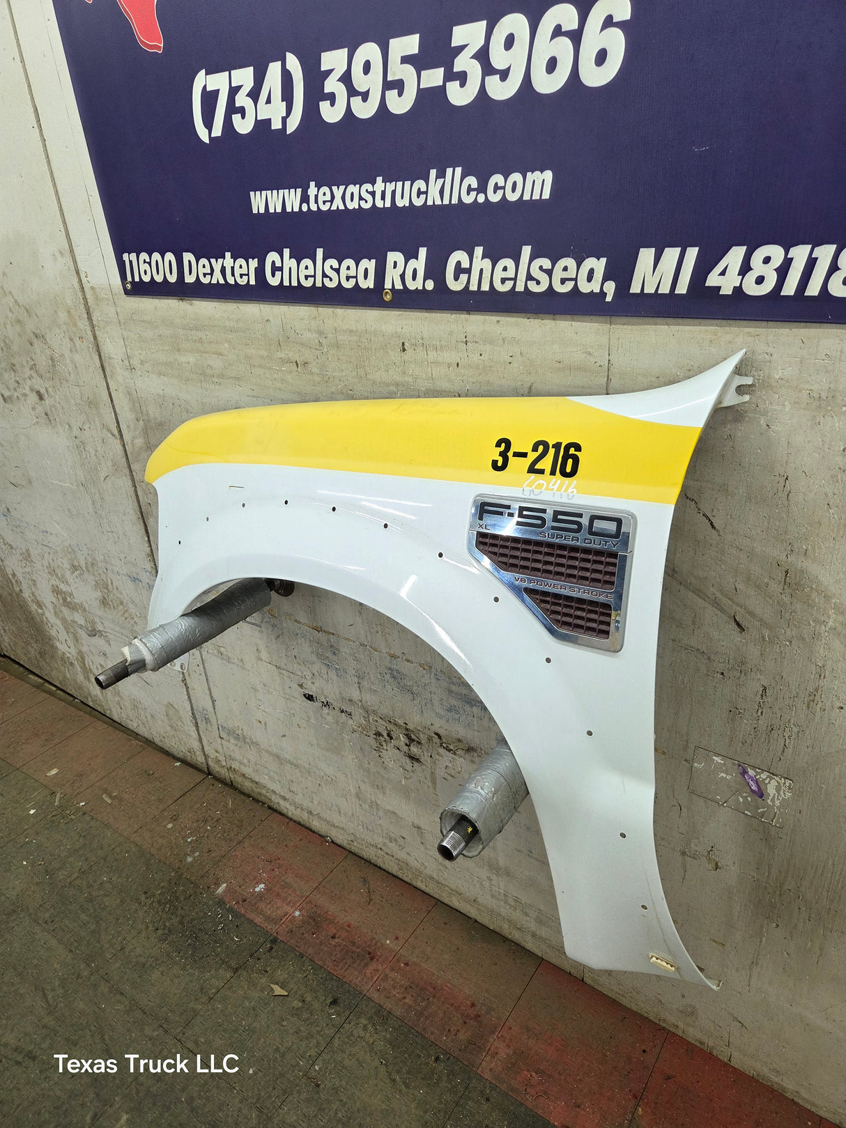 2011-2016 Ford Super Duty F450 F550 LH Driver Side Front Fender