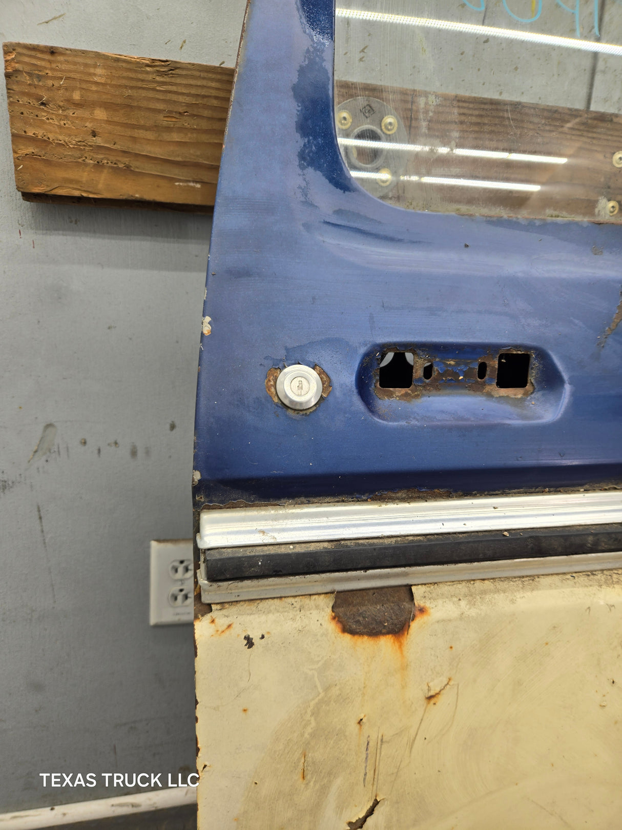 1973-1979 Ford F100 F150 F250 F350 RH Passenger Side Front Door