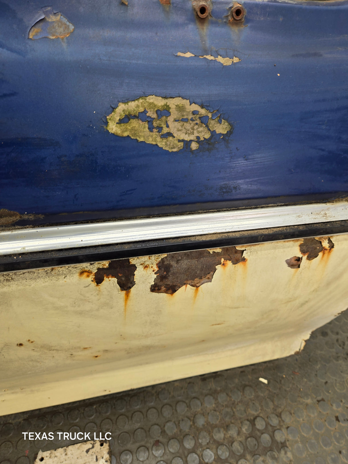 1973-1979 Ford F100 F150 F250 F350 RH Passenger Side Front Door