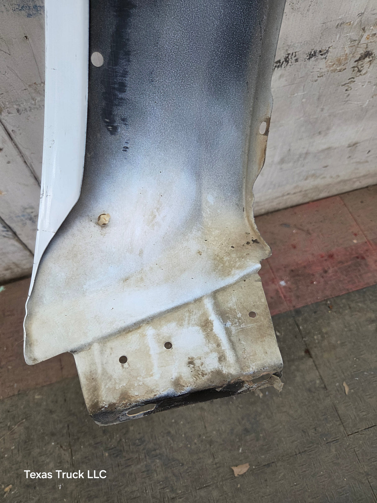 2011-2016 Ford Super Duty F450 F550 LH Driver Side Front Fender