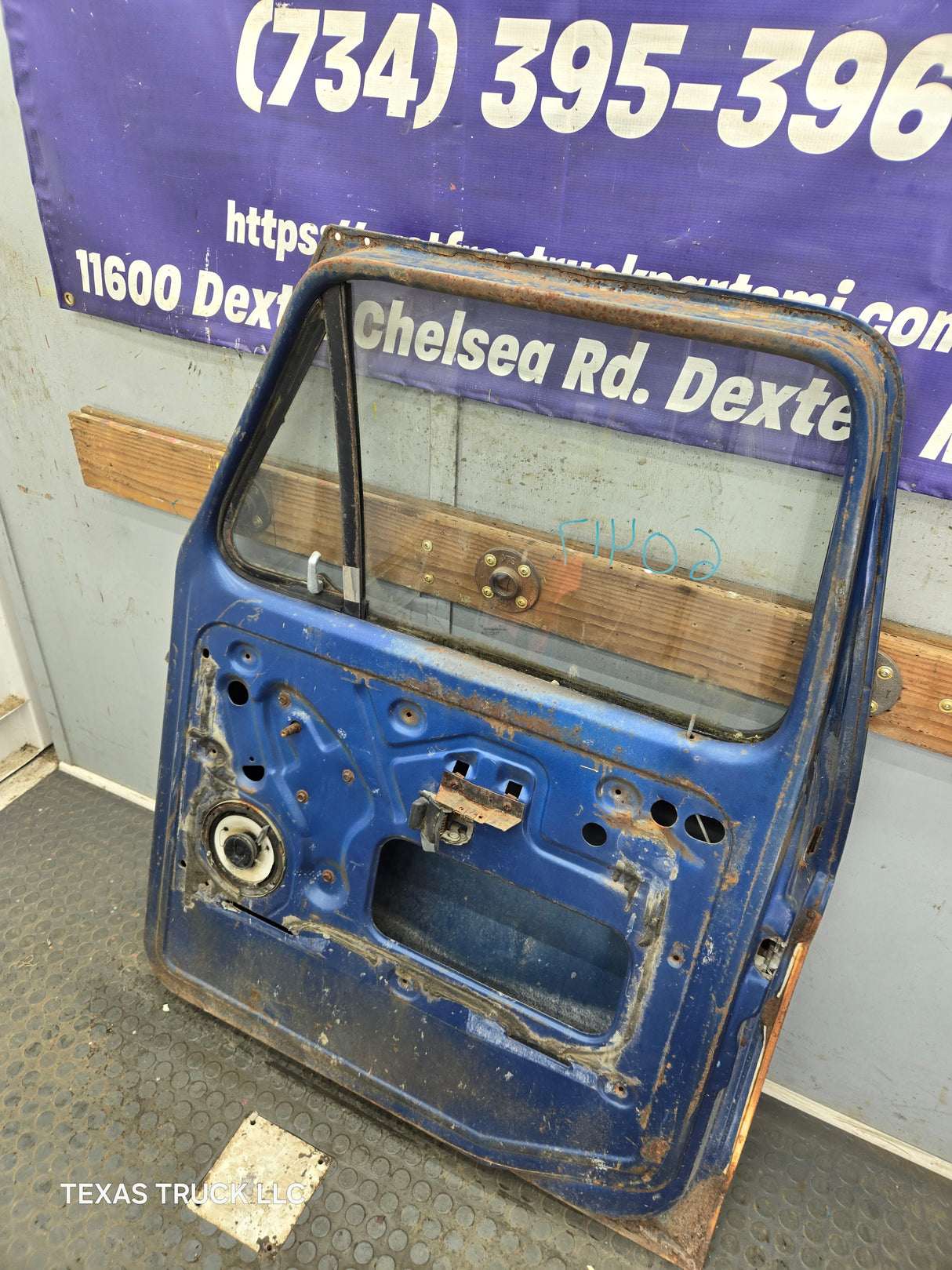 1973-1979 Ford F100 F150 F250 F350 RH Passenger Side Front Door