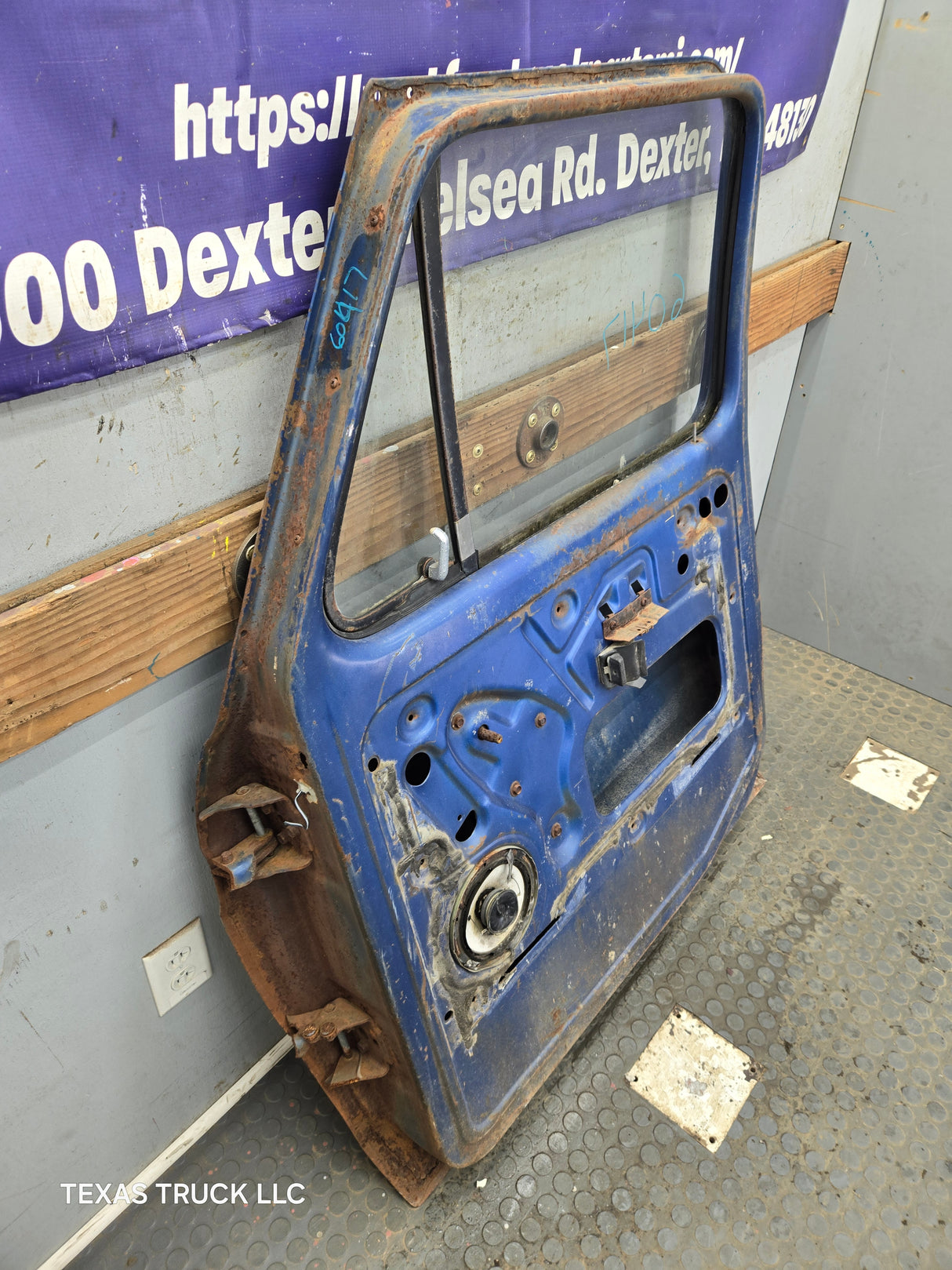 1973-1979 Ford F100 F150 F250 F350 RH Passenger Side Front Door
