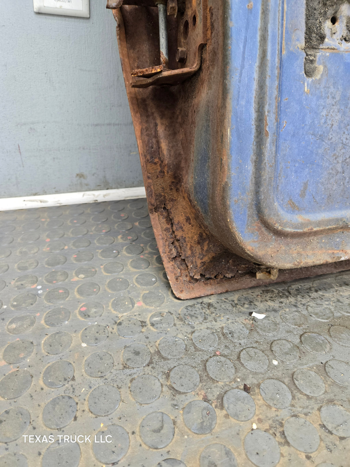 1973-1979 Ford F100 F150 F250 F350 RH Passenger Side Front Door