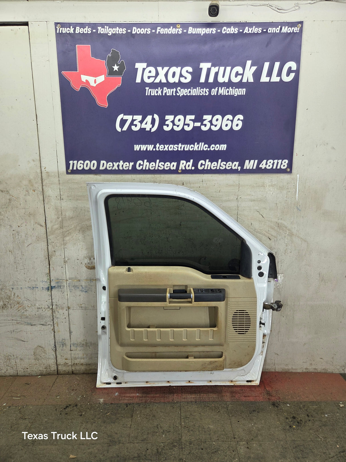 1999-2011 Ford Super Duty LH Driver Side Front Door F250 F350 F450 F550