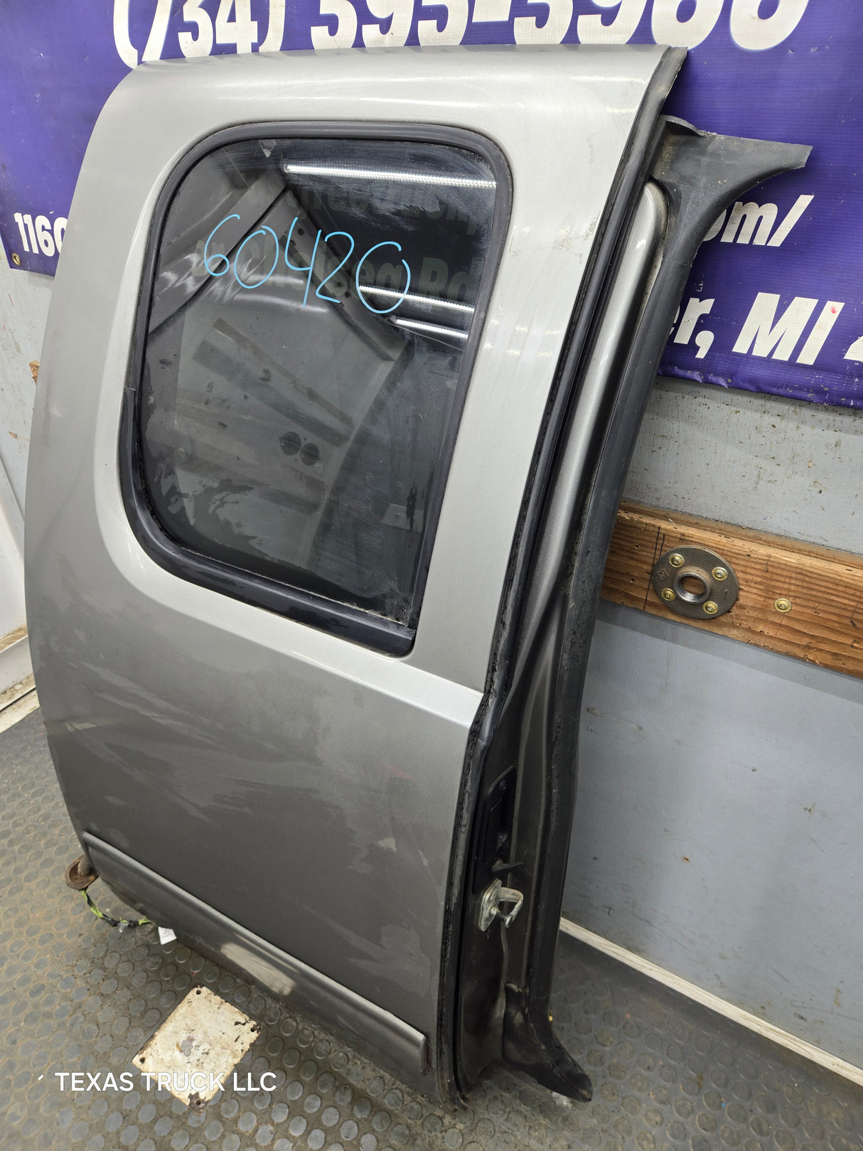 2007-2013 Chevrolet Silverado / GMC Sierra 1500 2500 3500 HD Passenger side Extended Cab RH Rear Door