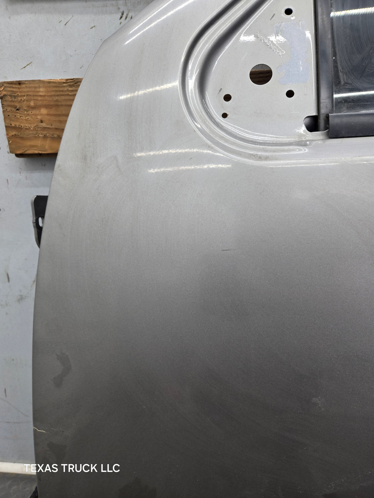 2007-2013 Chevrolet Silverado / GMC Sierra 1500 2500 3500 HD LH Front Driver Side Door