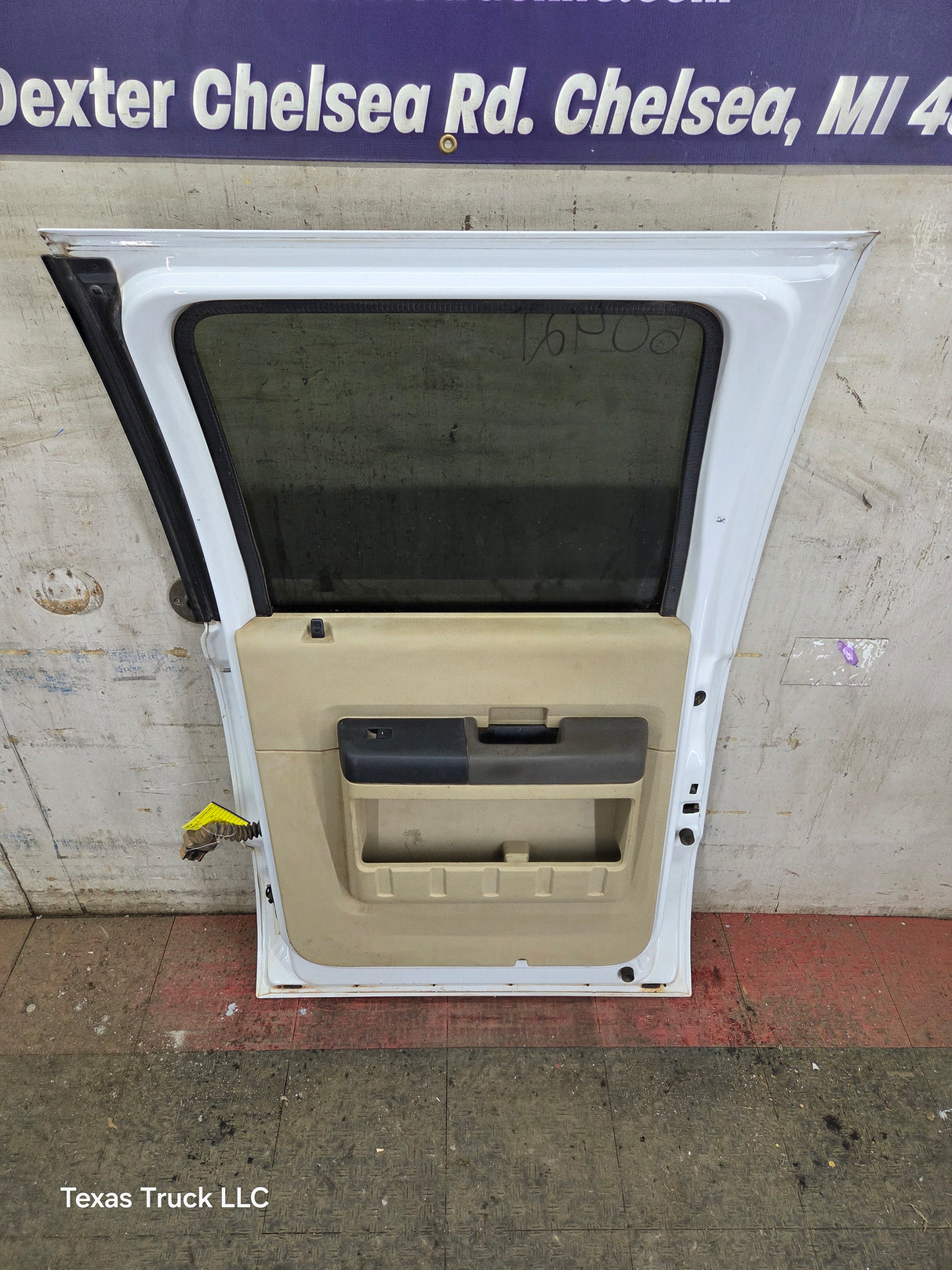 1999-2011 Ford Super Duty F250 F350 F450 F550 RH Crew Cab Passenger Side Rear Door