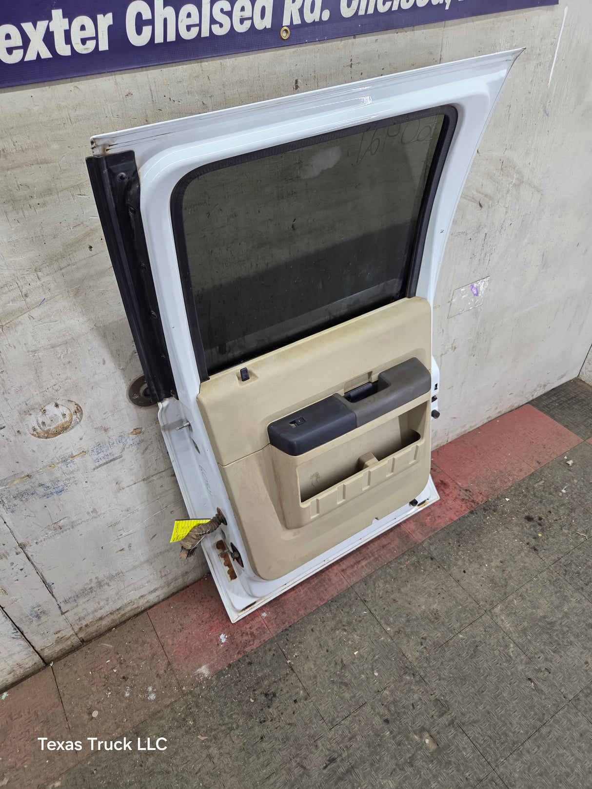 1999-2011 Ford Super Duty F250 F350 F450 F550 RH Crew Cab Passenger Side Rear Door