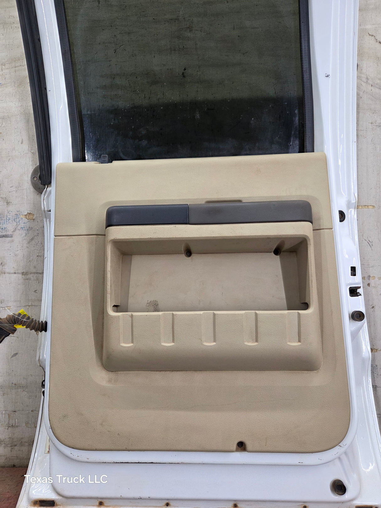 1999-2011 Ford Super Duty F250 F350 F450 F550 RH Crew Cab Passenger Side Rear Door