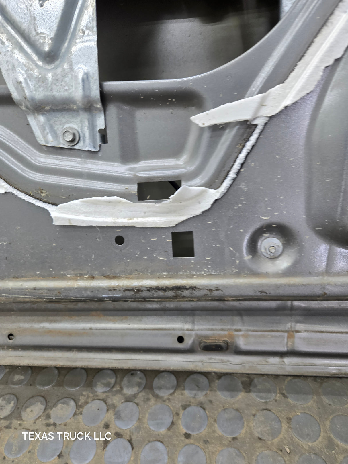 2007-2013 Chevrolet Silverado / GMC Sierra 1500 2500 3500 HD LH Front Driver Side Door