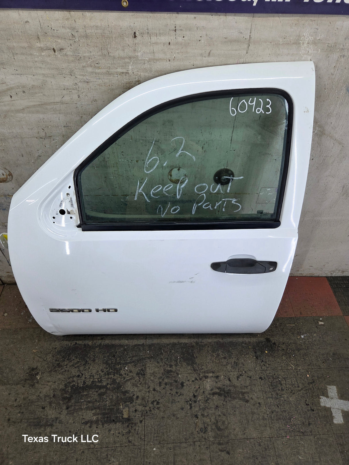 2007-2013 Chevrolet Silverado / GMC Sierra 1500 2500 3500 HD LH Front Driver Side Door