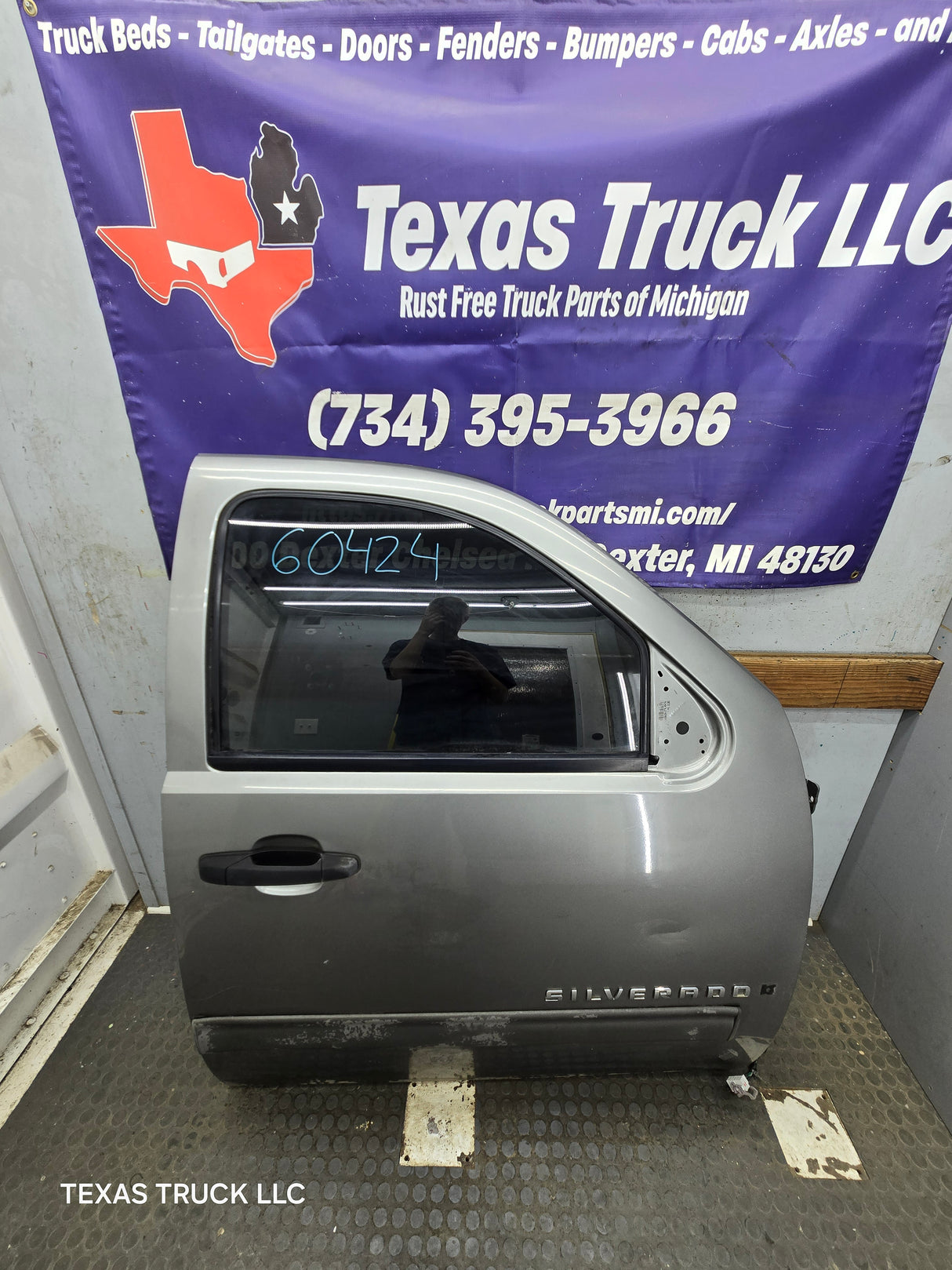 2004-2012 Chevrolet Colorado / GMC Canyon Passenger Side Crew Cab Door RH
