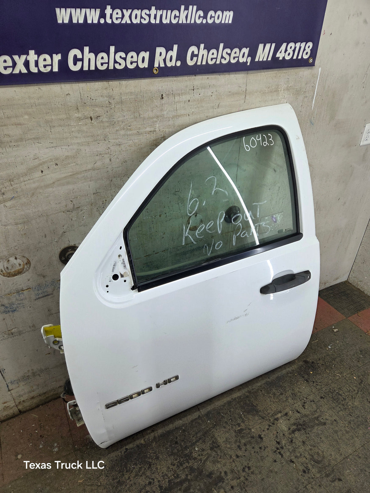 2007-2013 Chevrolet Silverado / GMC Sierra 1500 2500 3500 HD LH Front Driver Side Door