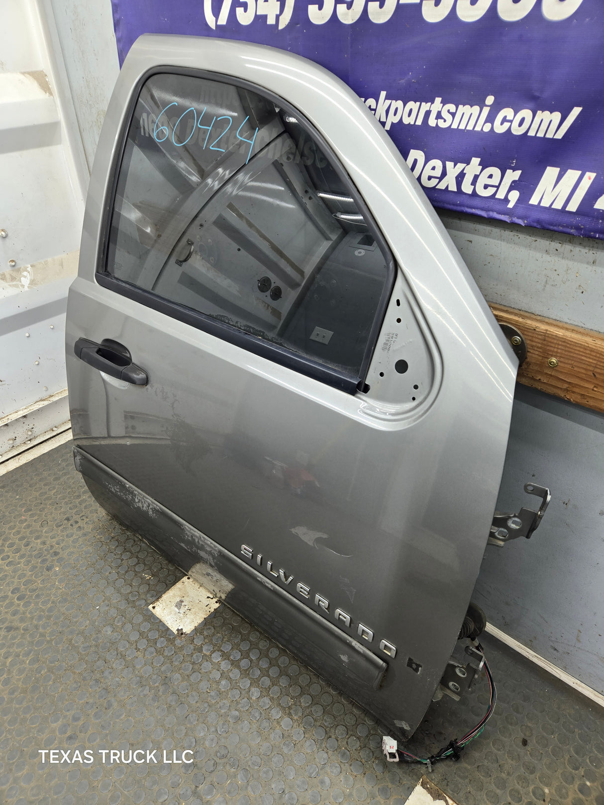 2004-2012 Chevrolet Colorado / GMC Canyon Passenger Side Crew Cab Door RH