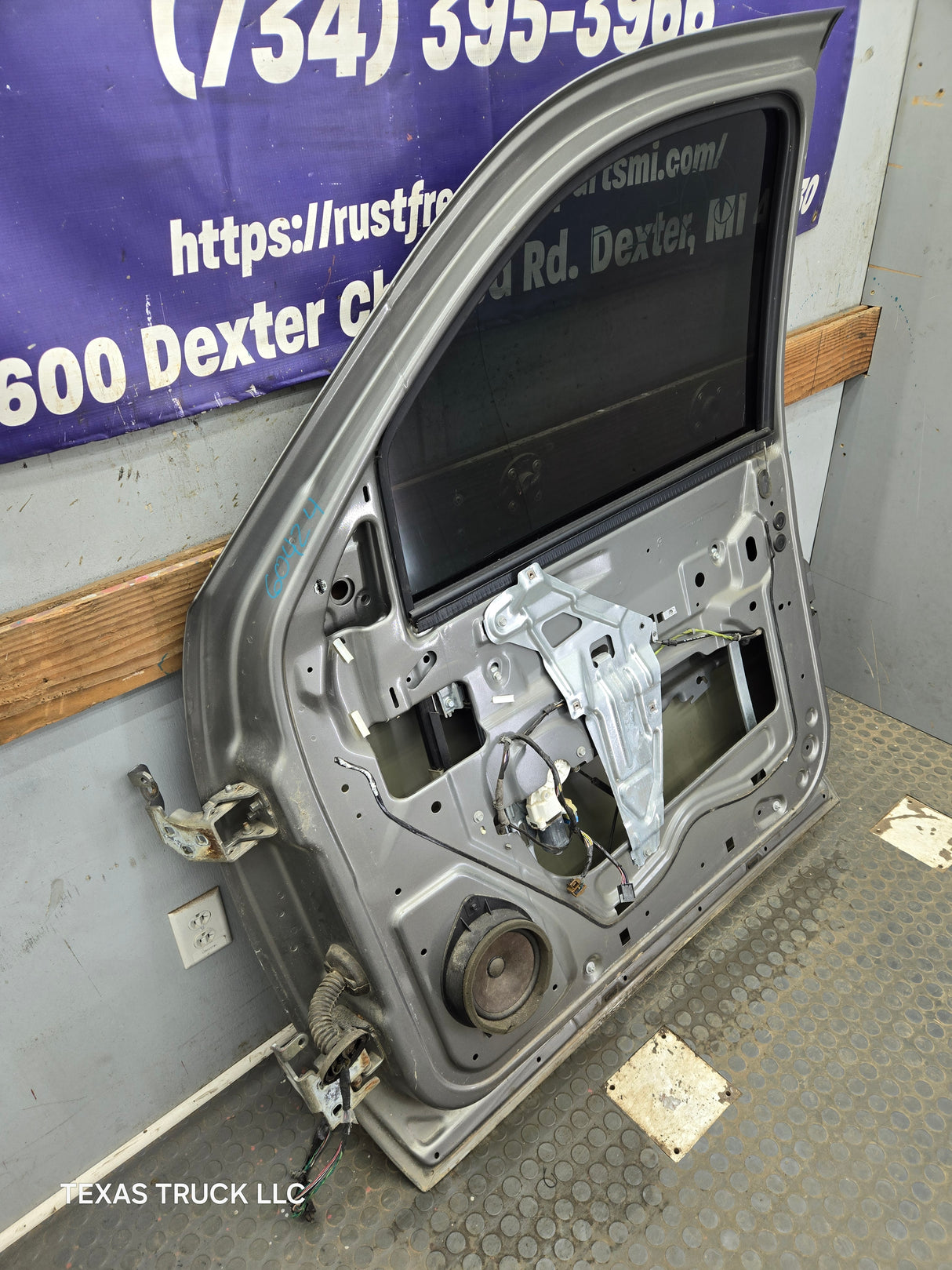 2004-2012 Chevrolet Colorado / GMC Canyon Passenger Side Crew Cab Door RH