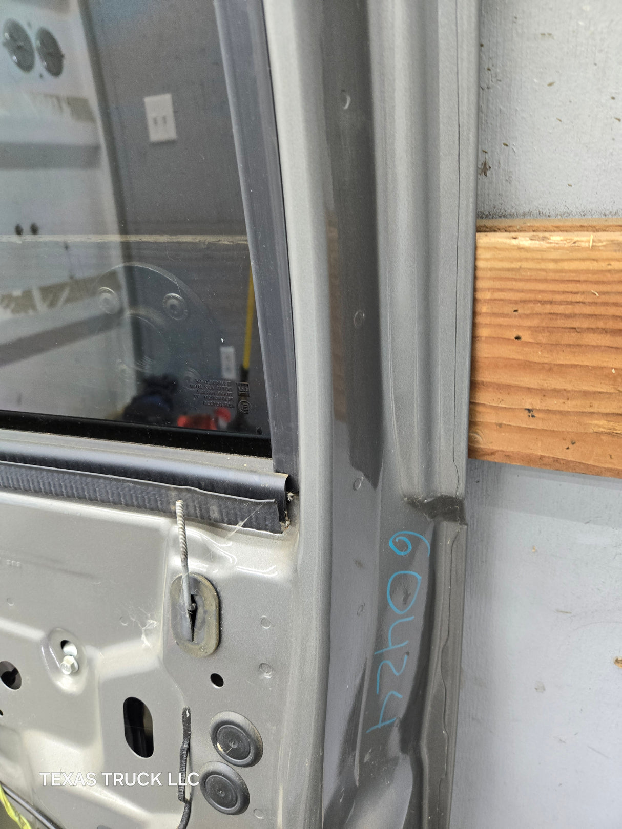 2004-2012 Chevrolet Colorado / GMC Canyon Passenger Side Crew Cab Door RH