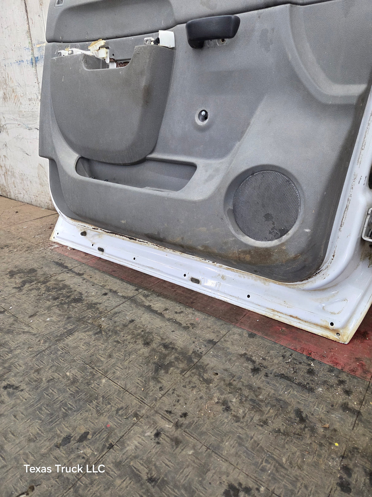 2007-2013 Chevrolet Silverado / GMC Sierra 1500 2500 3500 HD LH Front Driver Side Door