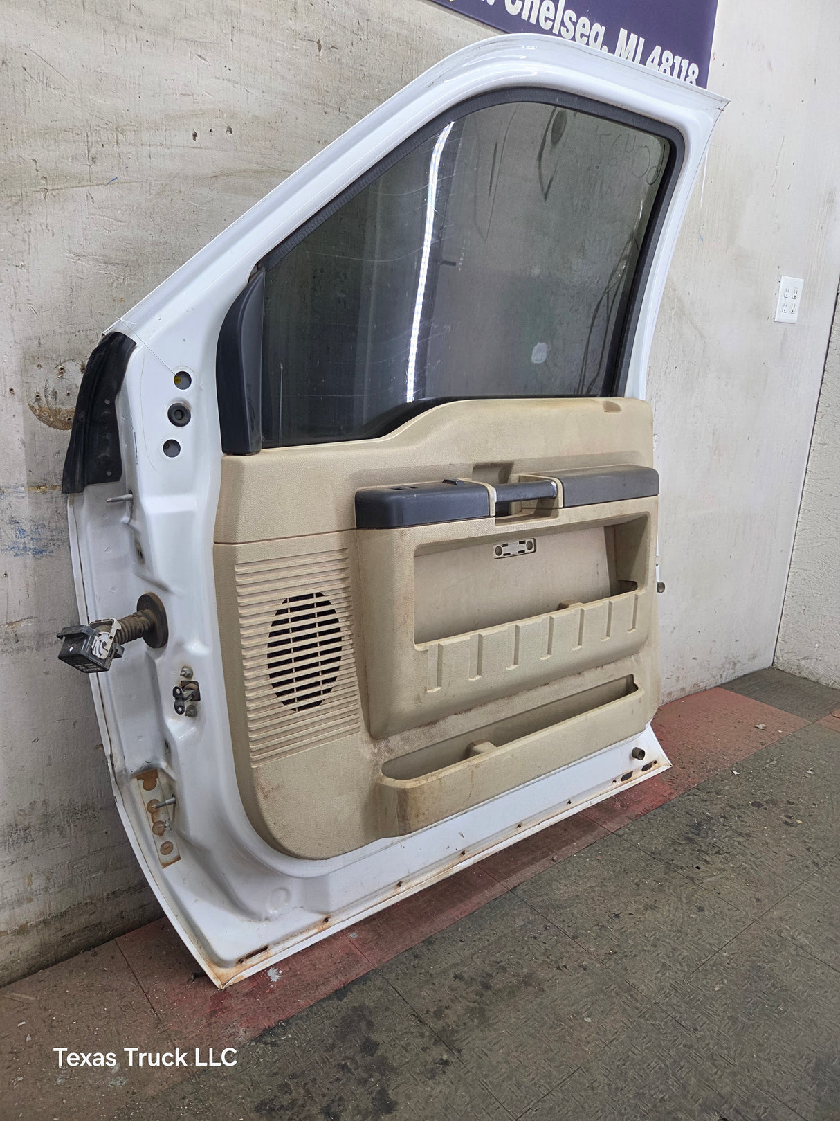 1999-2011 Ford Super Duty / Excursion Front Passenger RH Door F250 F350 F450 F550