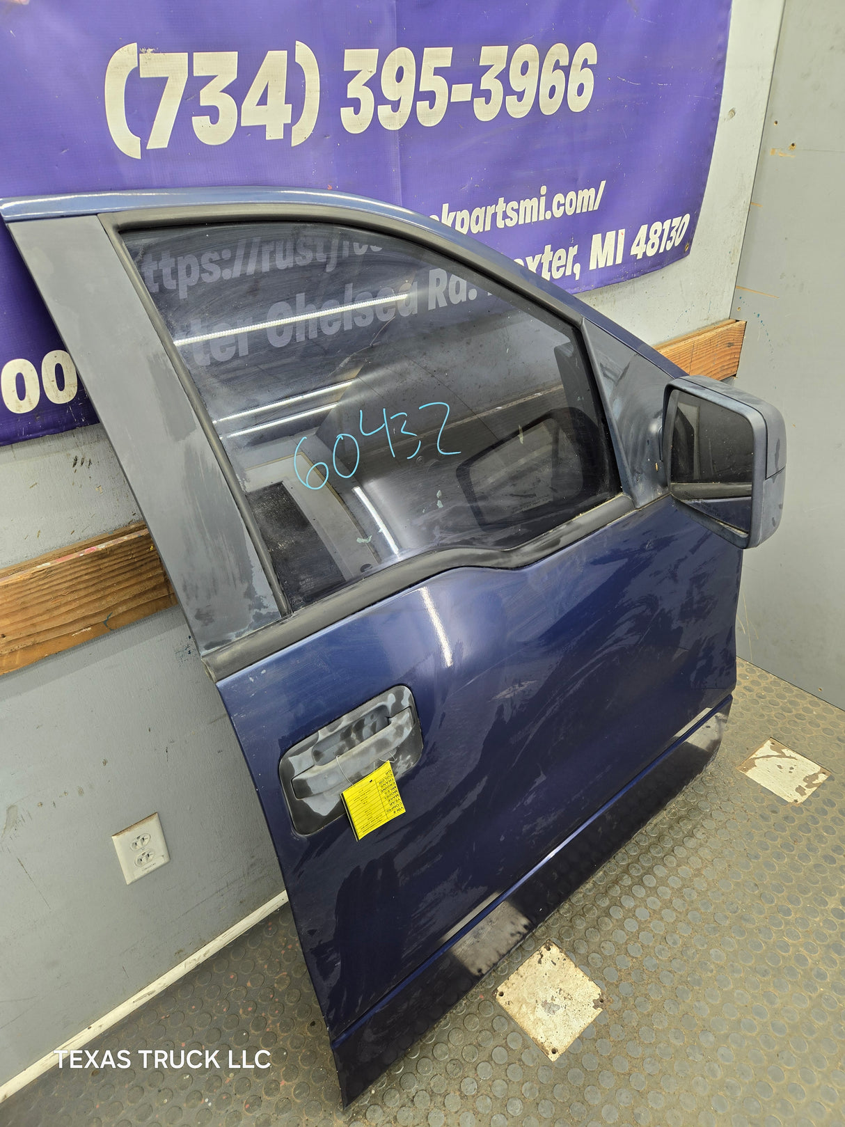 2004-2008 Ford F150 Crew Cab Passenger Side Front Door RH