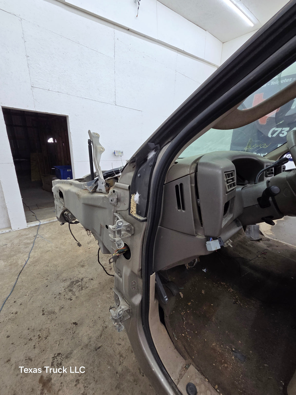 1999-2007 Ford Super Duty F250 F350 F450 F550 XLT 4 Door Crew Cab