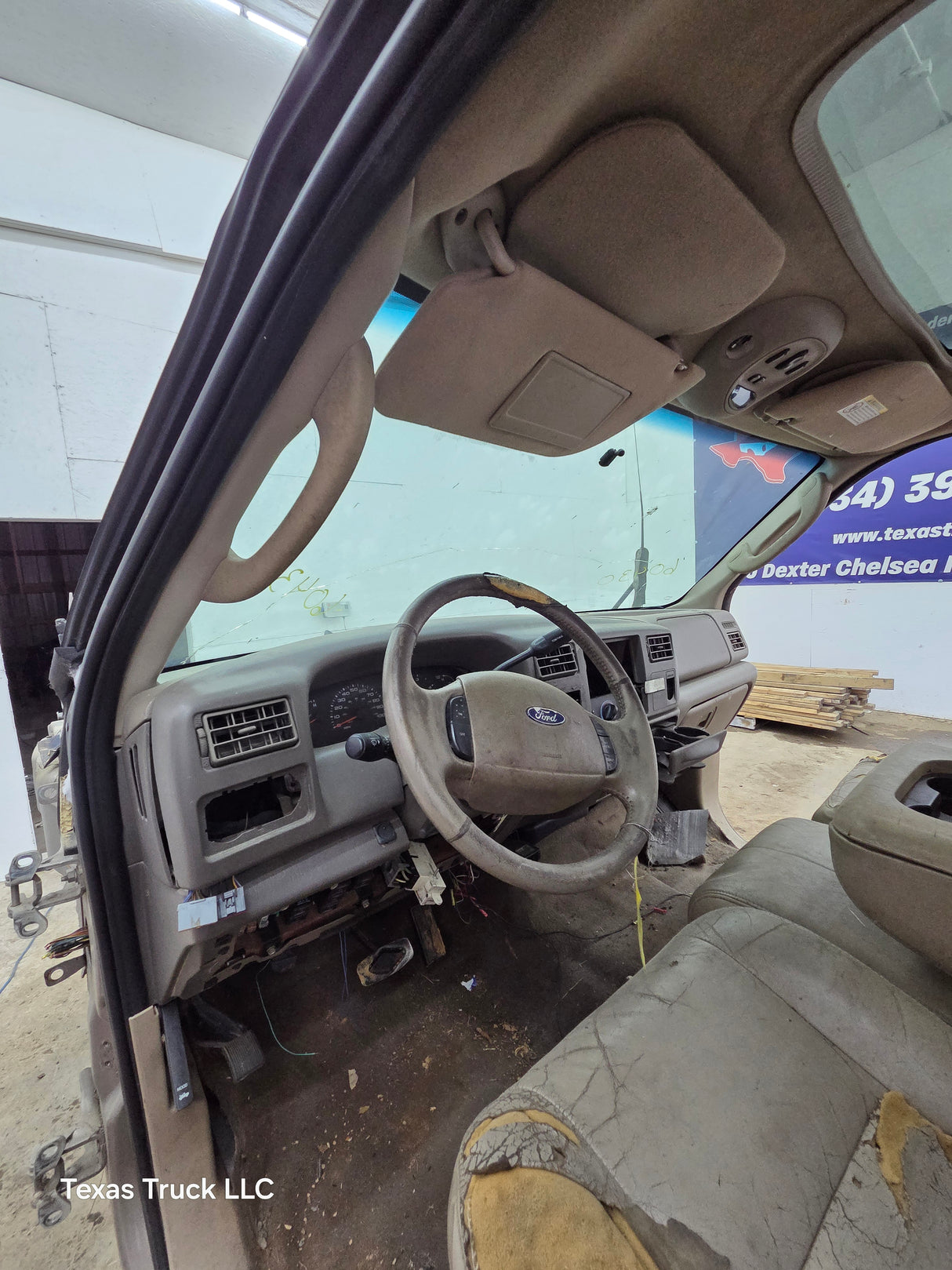 1999-2007 Ford Super Duty F250 F350 F450 F550 XLT 4 Door Crew Cab