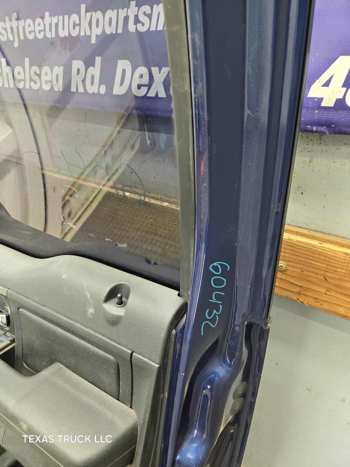 2004-2008 Ford F150 Crew Cab Passenger Side Front Door RH