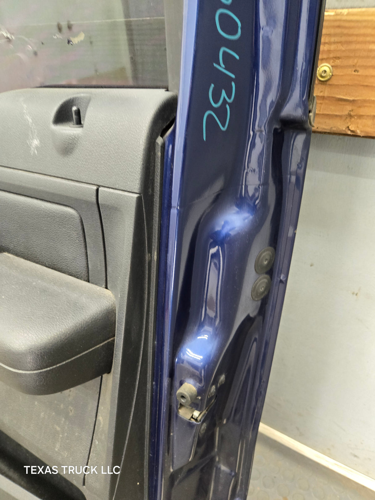 2004-2008 Ford F150 Crew Cab Passenger Side Front Door RH