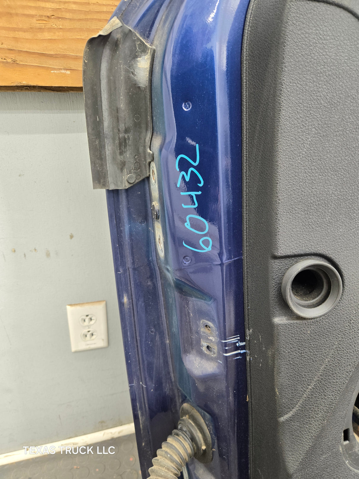 2004-2008 Ford F150 Crew Cab Passenger Side Front Door RH
