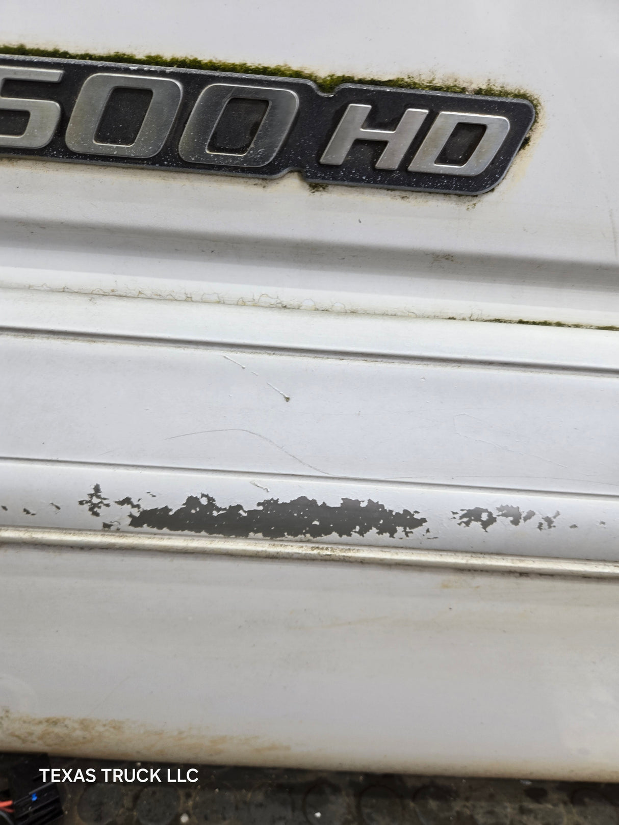 1999-2006 Chevrolet Silverado / GMC Sierra 1500 2500 3500 HD Driver Side Front Door LH - Grey