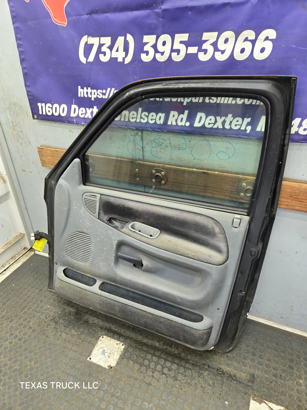 1994-2002 Dodge Ram 2nd Gen RH Passenger Side Front Door Regular Cab / 2 Door Ext Cab 1500 2500 3500 ROUND CORNER