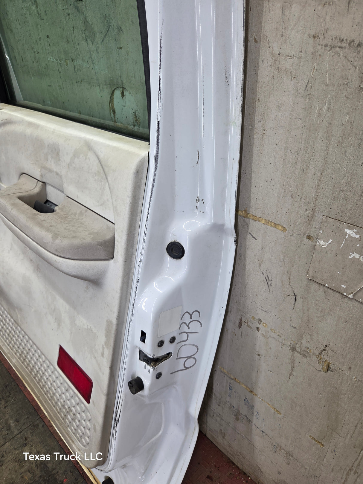 1999-2011 Ford Super Duty F250 F350 F450 F550 RH Crew Cab Passenger Side Rear Door