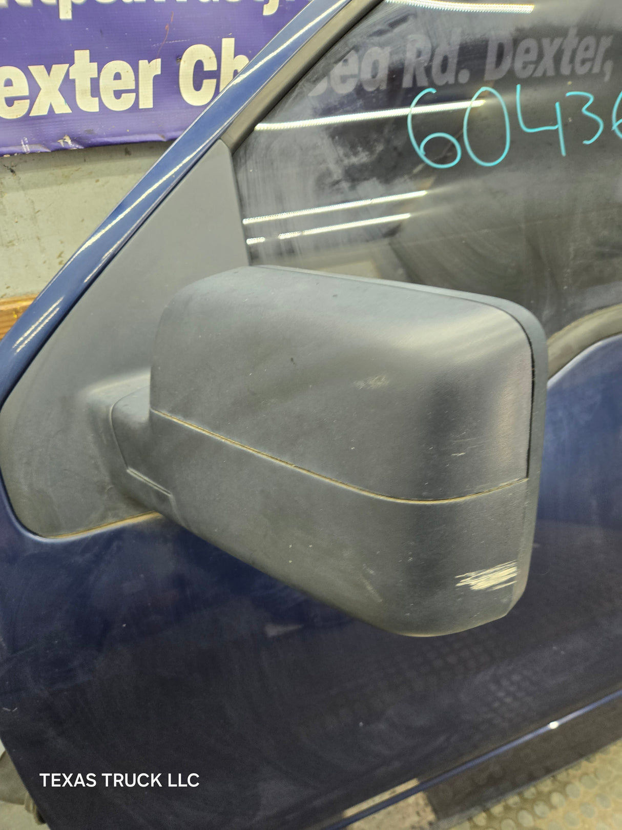 2004-2008 Ford F150 Crew Cab Driver Side Front Door LH