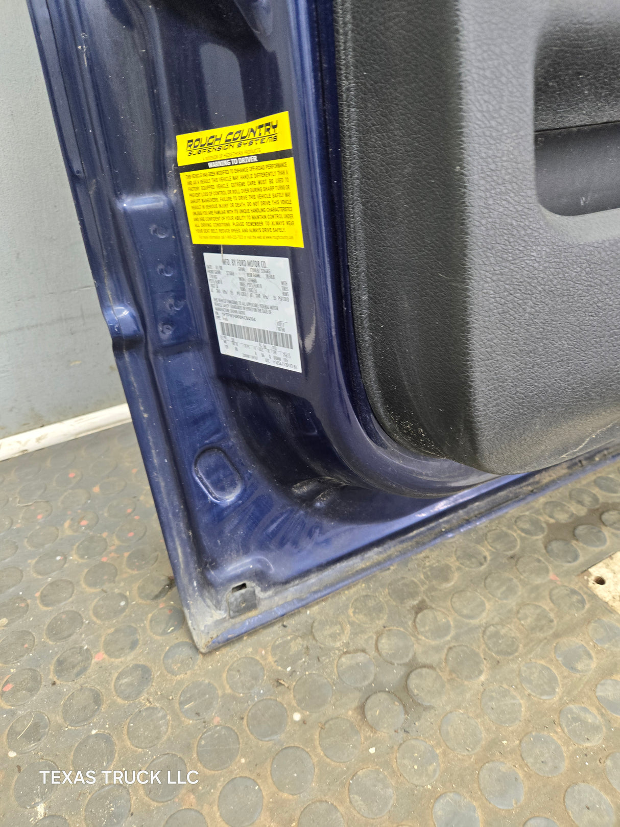 2004-2008 Ford F150 Crew Cab Driver Side Front Door LH