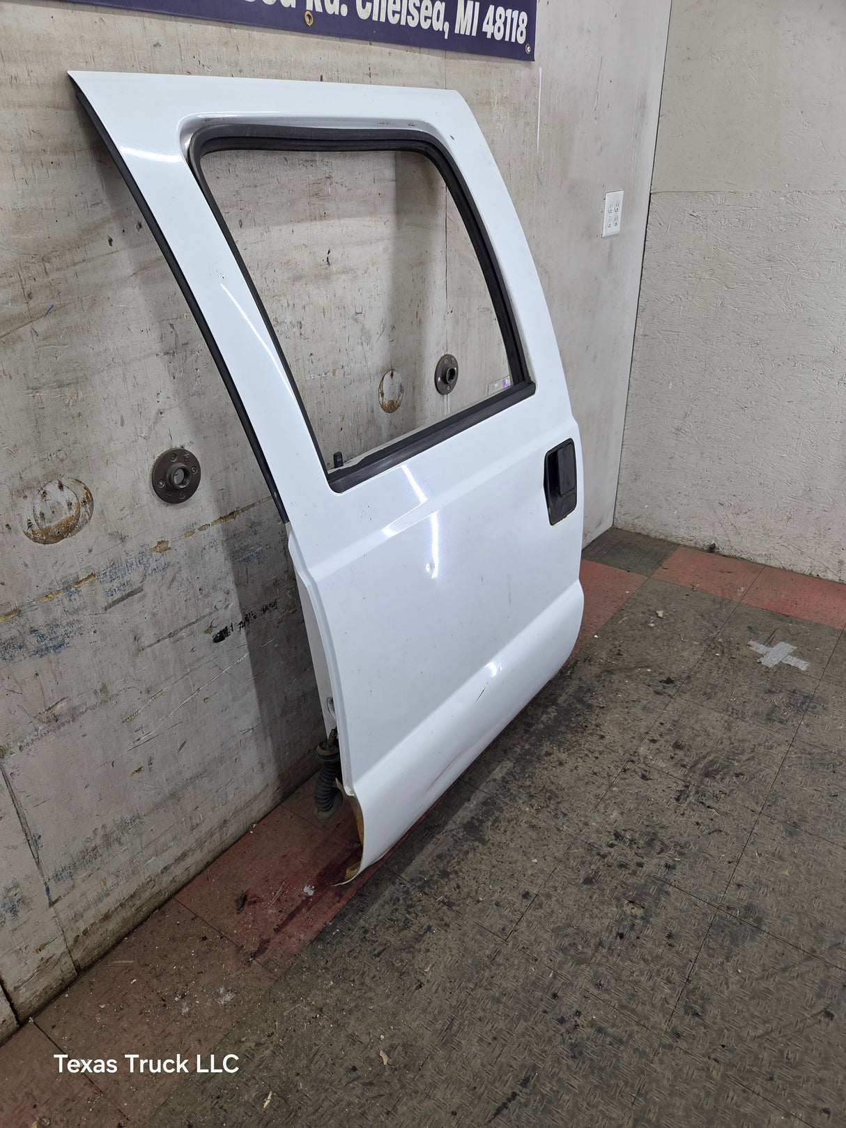 1999-2011 Ford Super Duty LH Driver Side Rear Crew Cab Door F250 F350 F450 F550