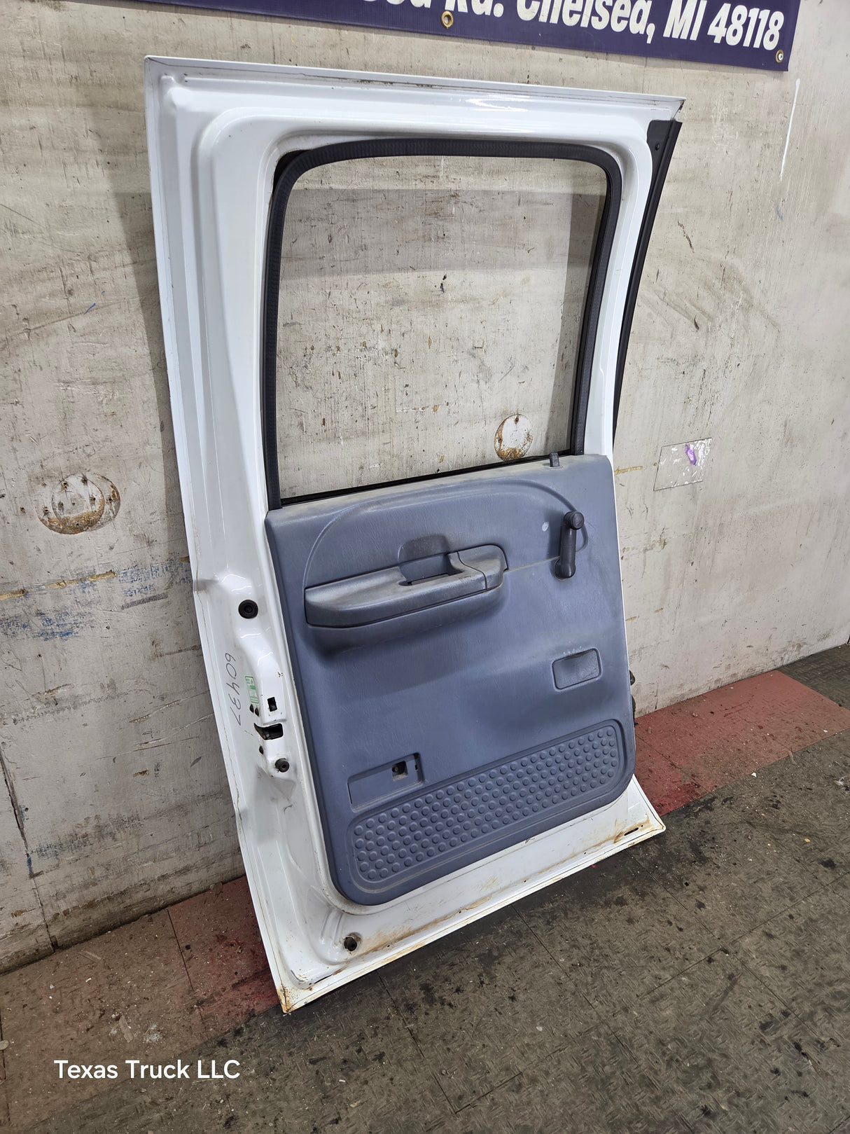 1999-2011 Ford Super Duty LH Driver Side Rear Crew Cab Door F250 F350 F450 F550