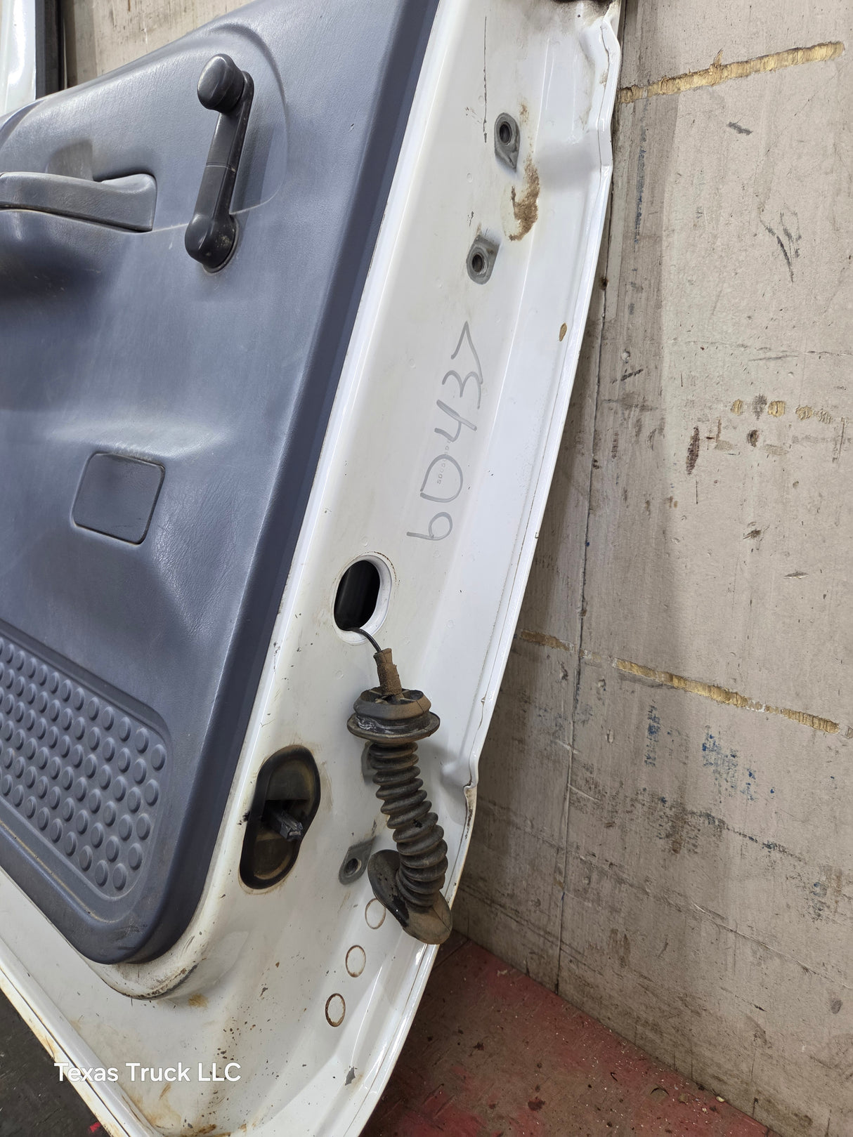 1999-2011 Ford Super Duty LH Driver Side Rear Crew Cab Door F250 F350 F450 F550