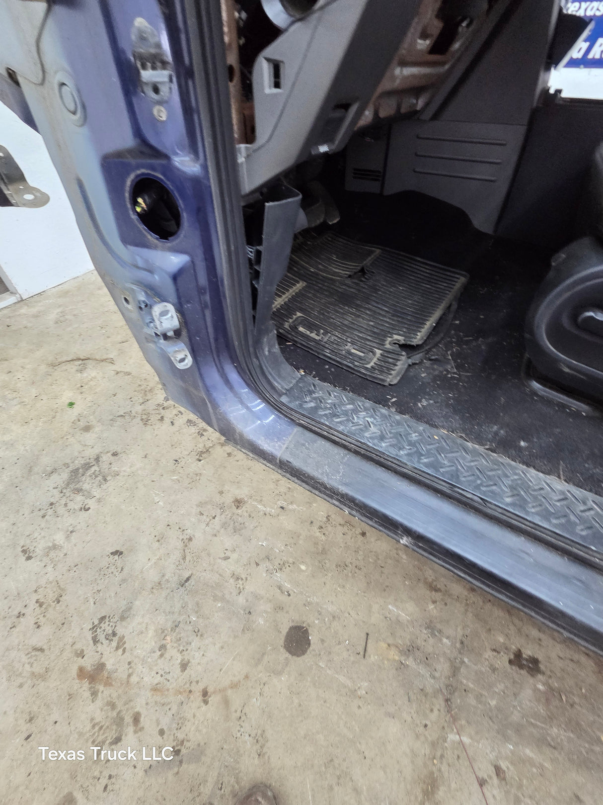 2004-2008 Ford F150 4 Door Crew Cab