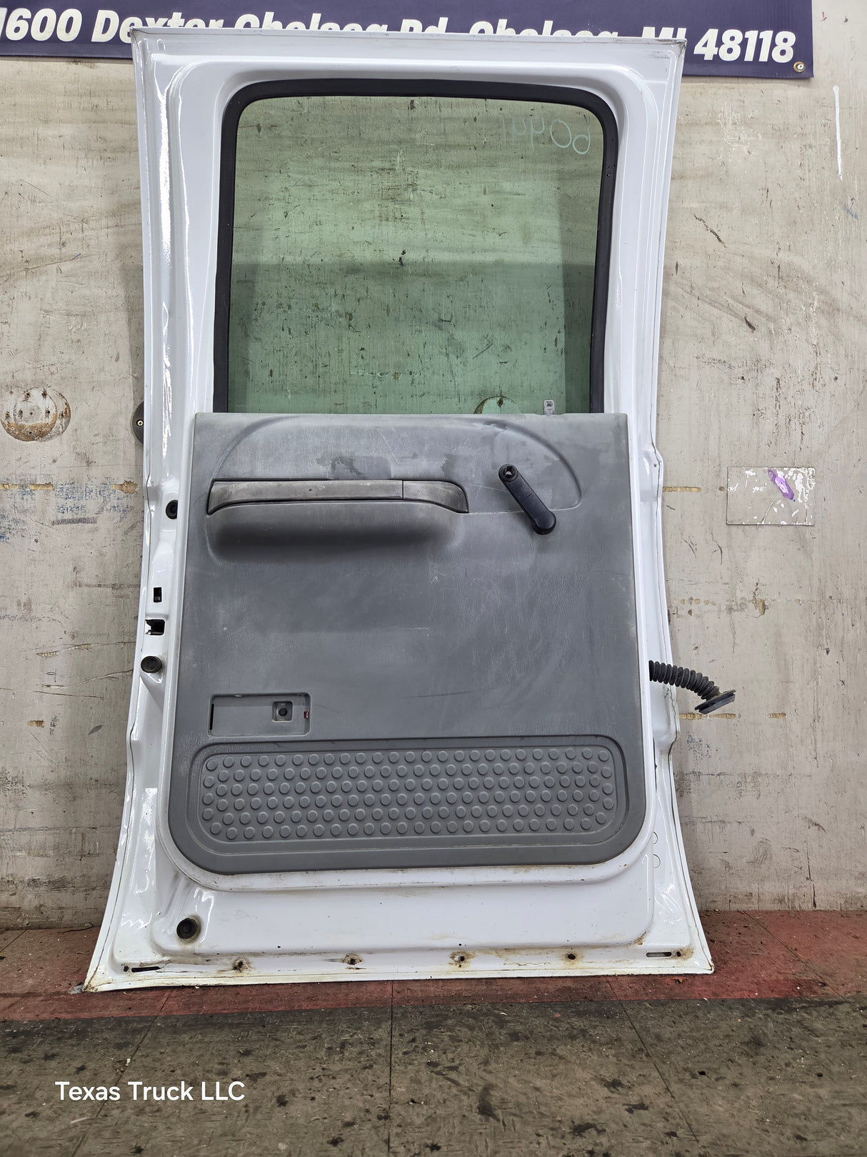 1999-2011 Ford Super Duty LH Driver Side Rear Crew Cab Door F250 F350 F450 F550